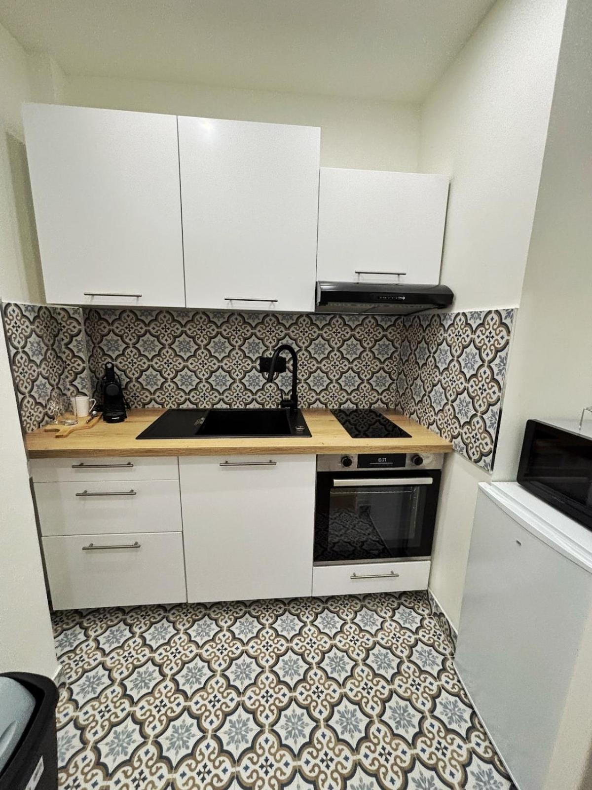 Charming In Apartment Nice