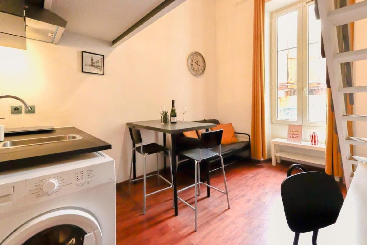 Lumineux Et Renove, Au Coeur De La Ville, Centre Apartment Nice