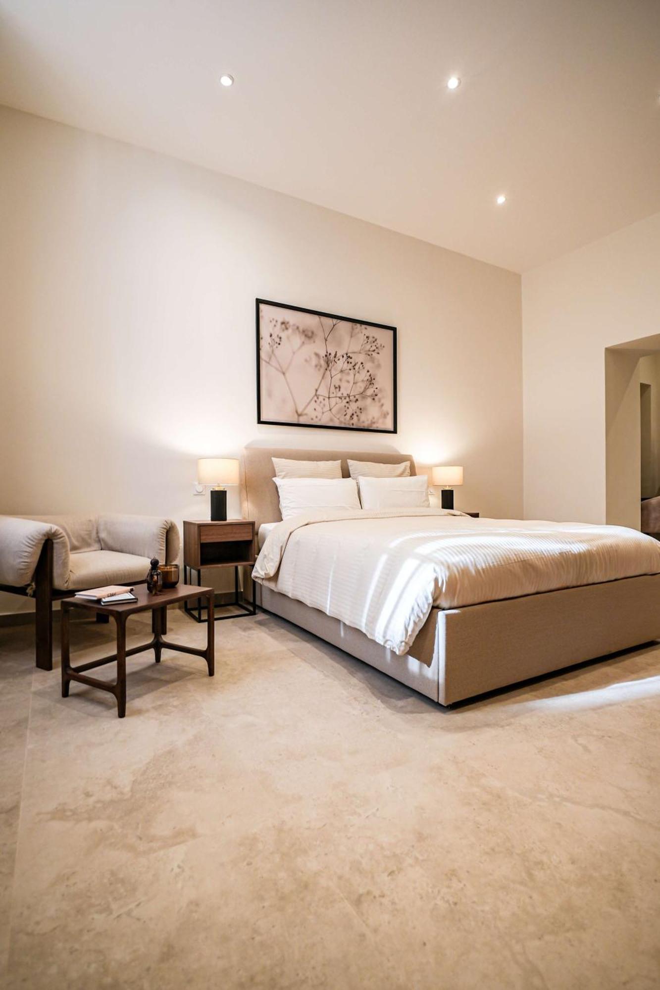 Massena Infinity Apartment