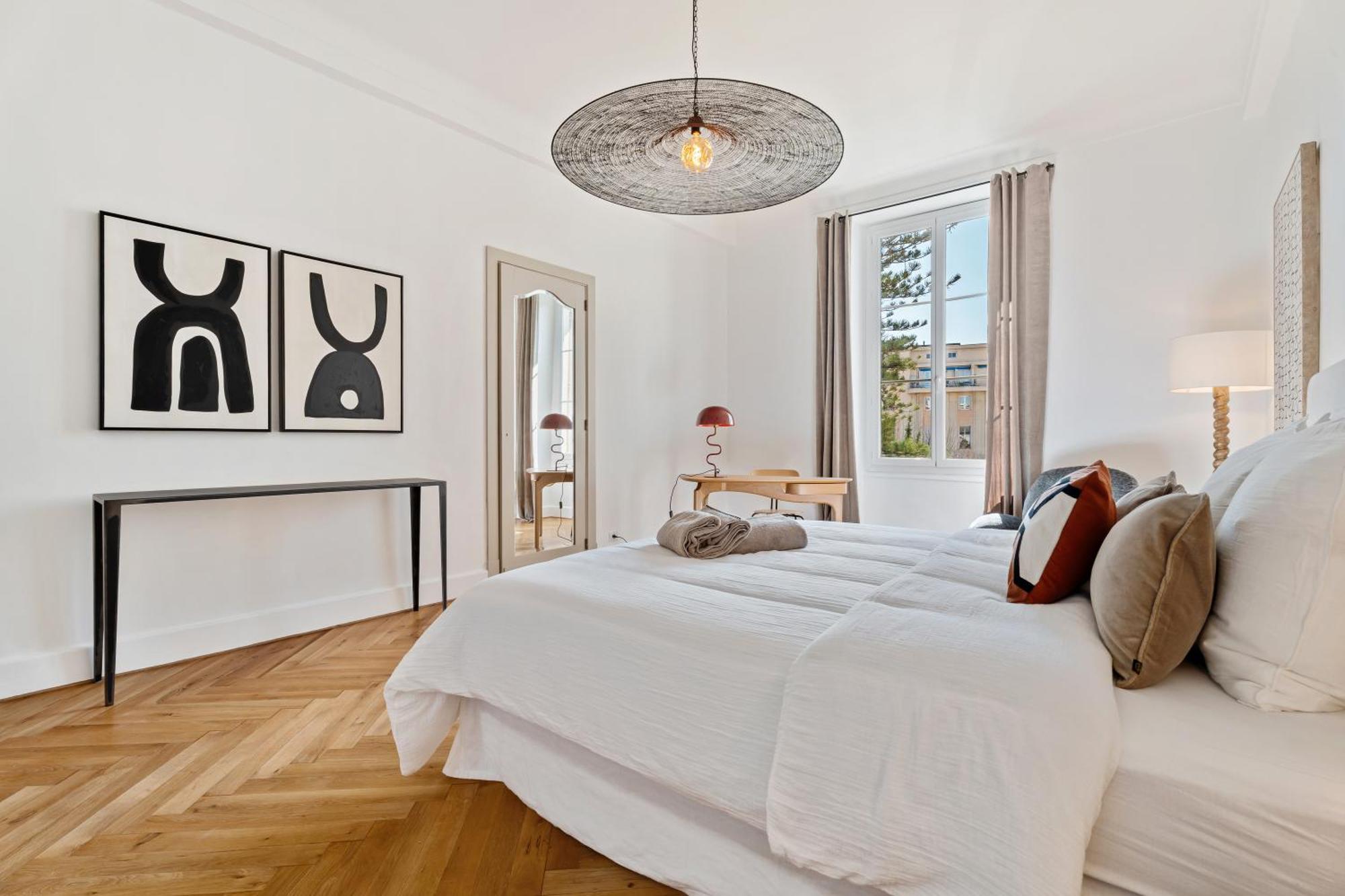 Renting - Victor - Historic Palace Luxury 3 Bedrooms Parking Nice
