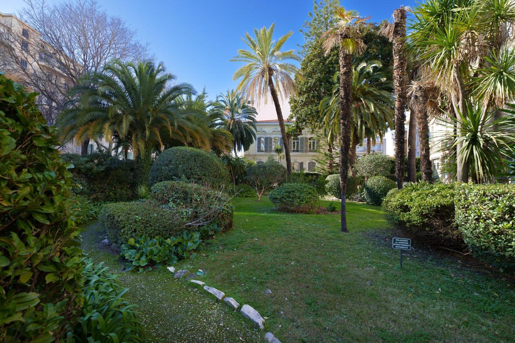 Apartment Renting - Victor - Historic Palace Luxury 3 Bedrooms Parking Nice