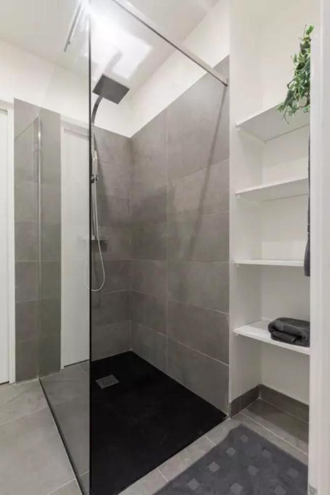 Authentique 2 Piece Dans Le Vieux-nice Apartment Nice