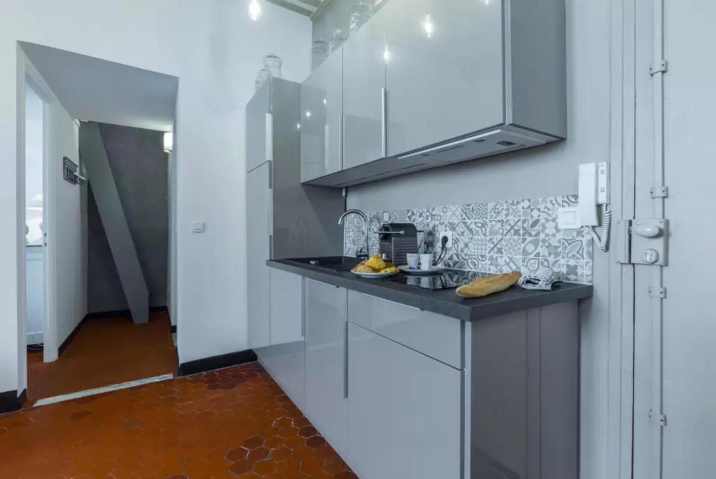 Apartment Authentique 2 Piece Dans Le Vieux-nice