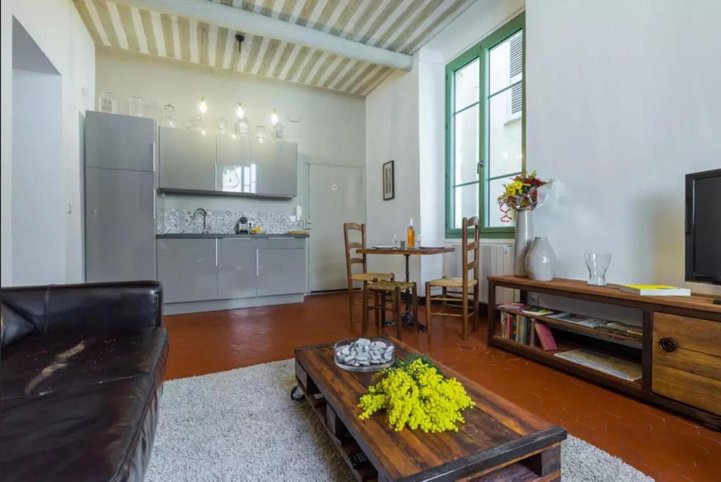 Apartment Authentique 2 Piece Dans Le Vieux-nice