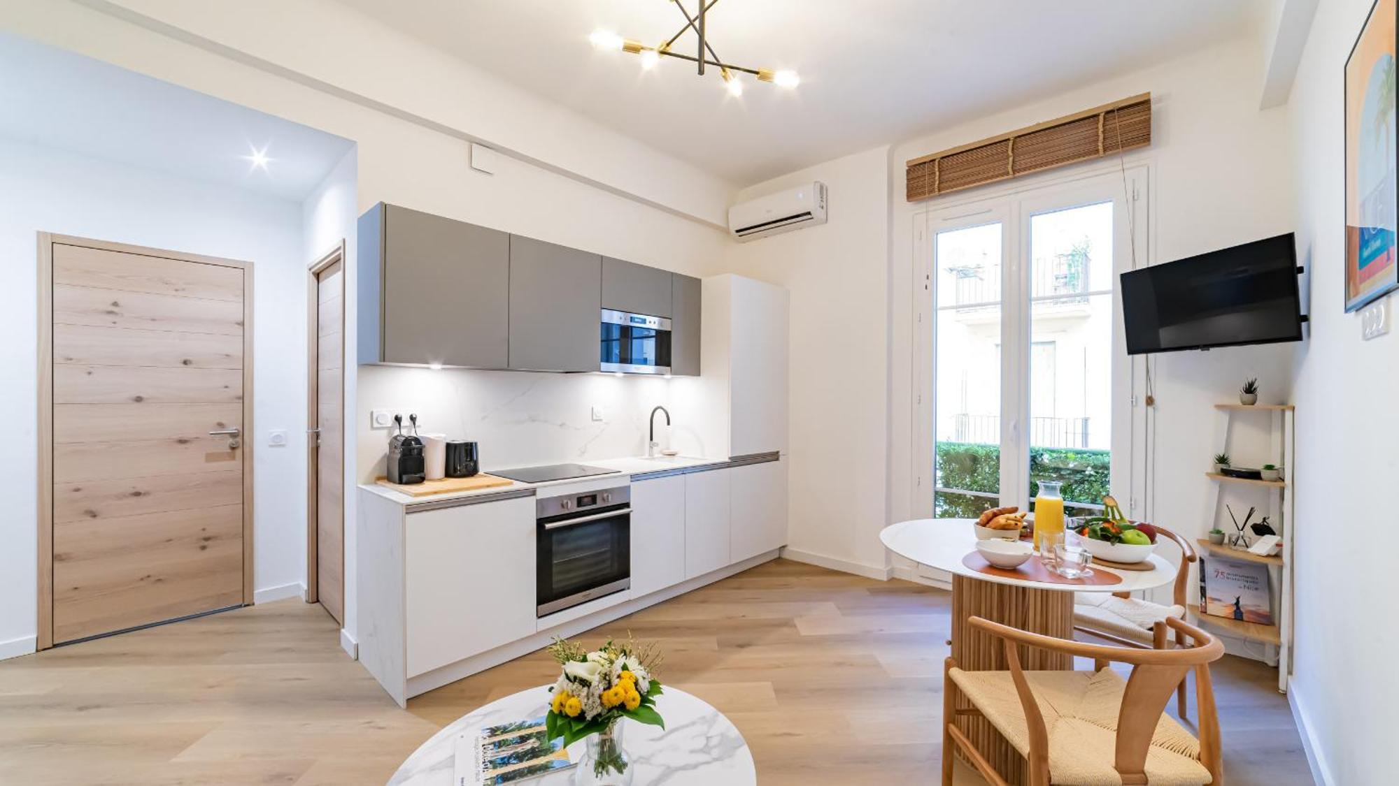 Apartment B G Cocon Meyerbeer - Grimaldi Promenade Des Angla