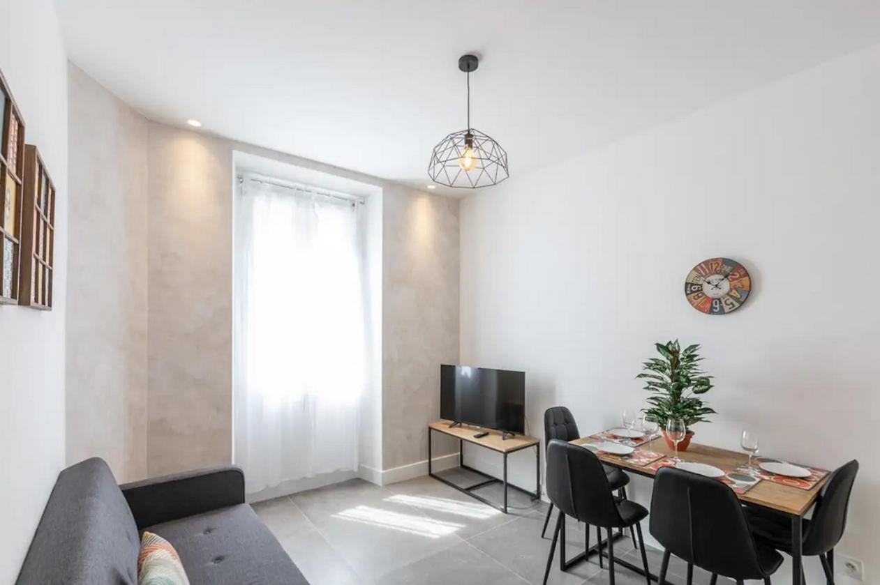 Apartment Cozy 2 Pieces, Emplacement Ideal - Wifi, Ac, 4pers