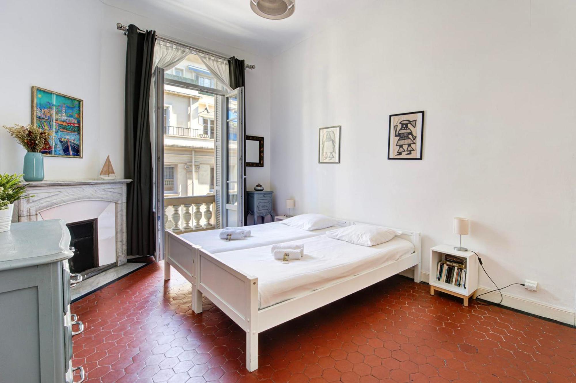 L'ecrin Blanc Nicois - Welkeys Apartment *
