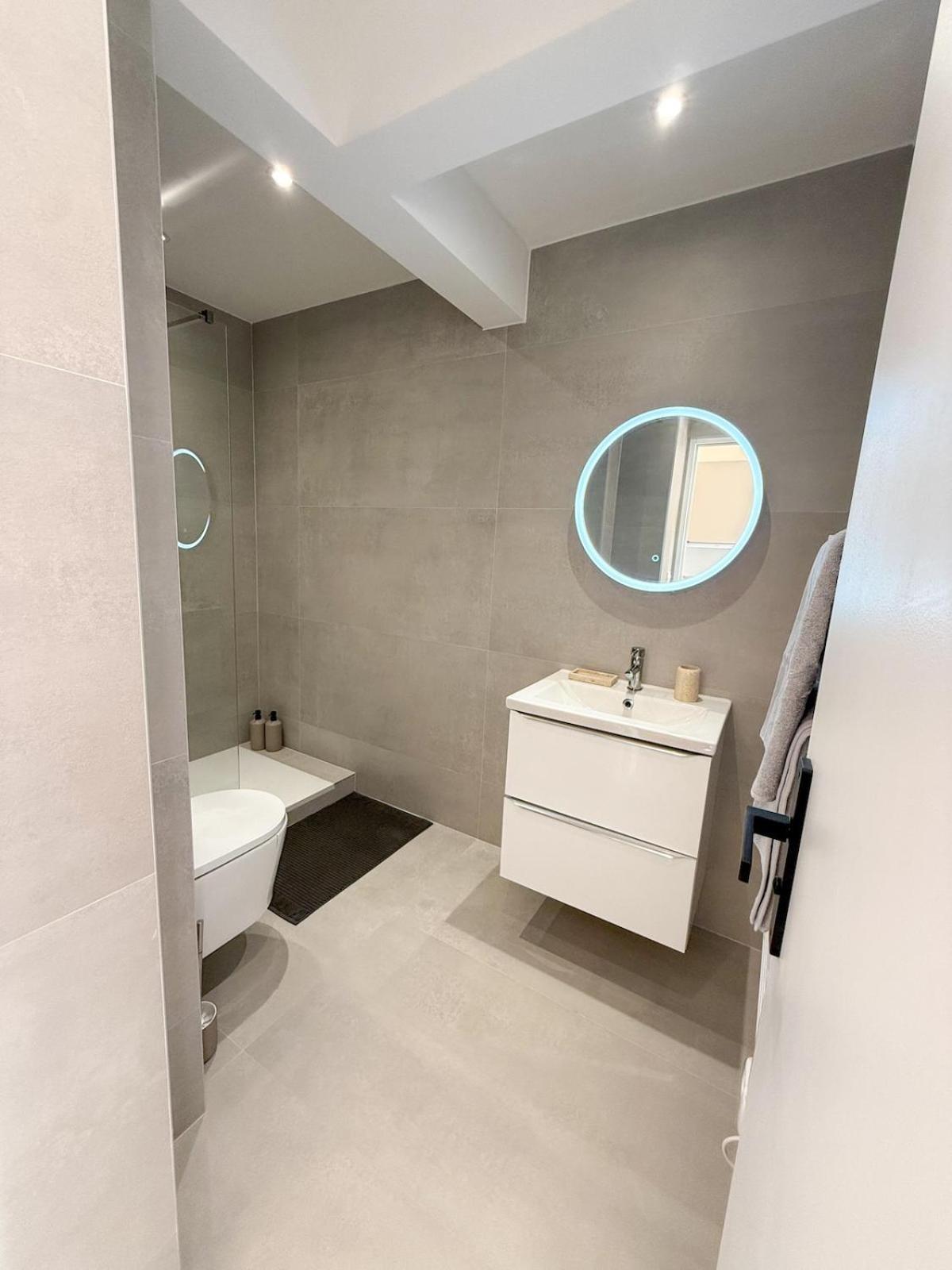 Port De Nice, 4pers Emplacement Ideal Equipe Balcon *