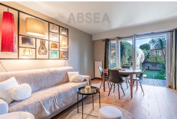 Appartement Renovated With Garden Pool Air Conditioning 4 Sleeps