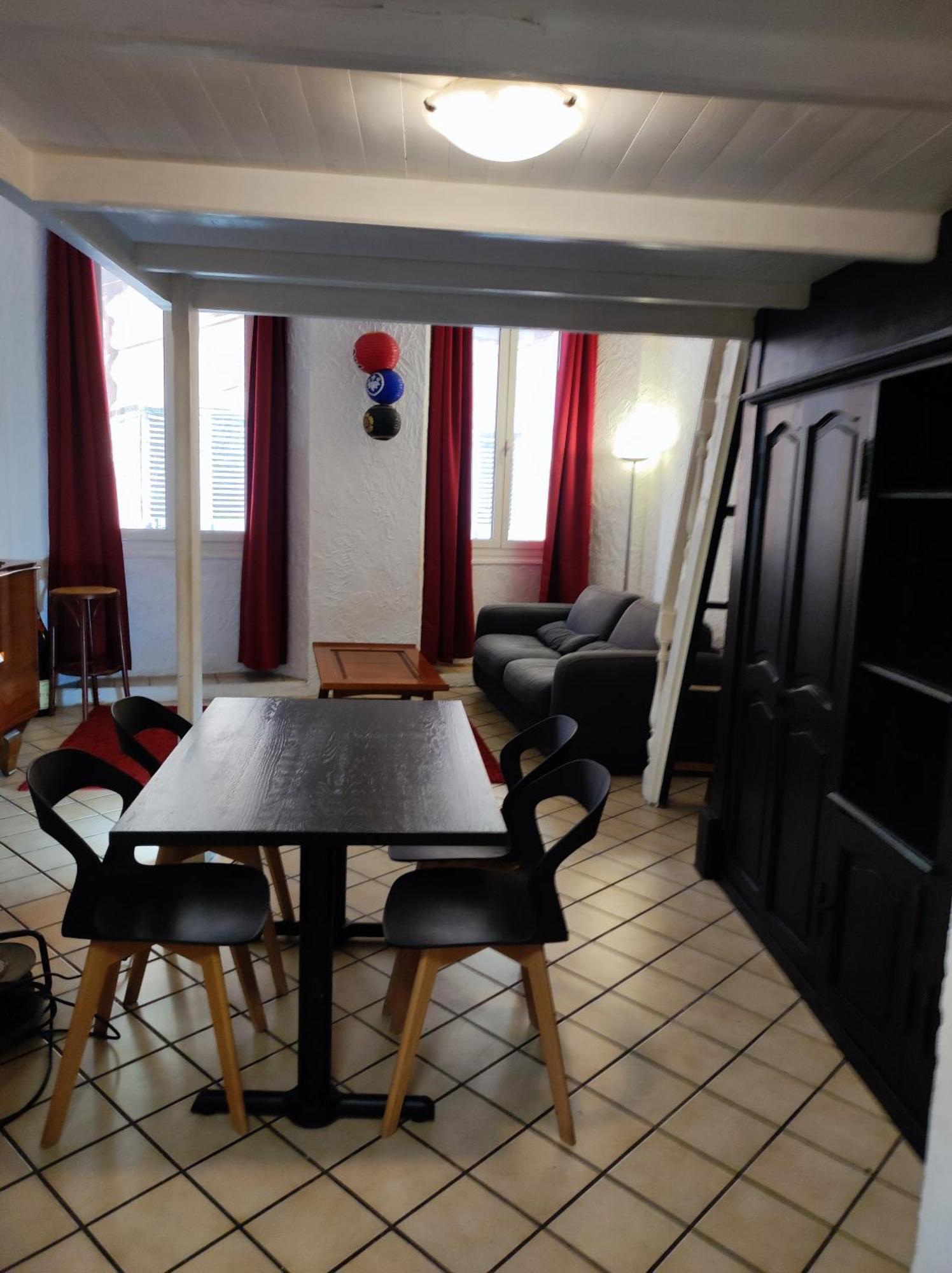 2 Minutes De La Vieille * Nice