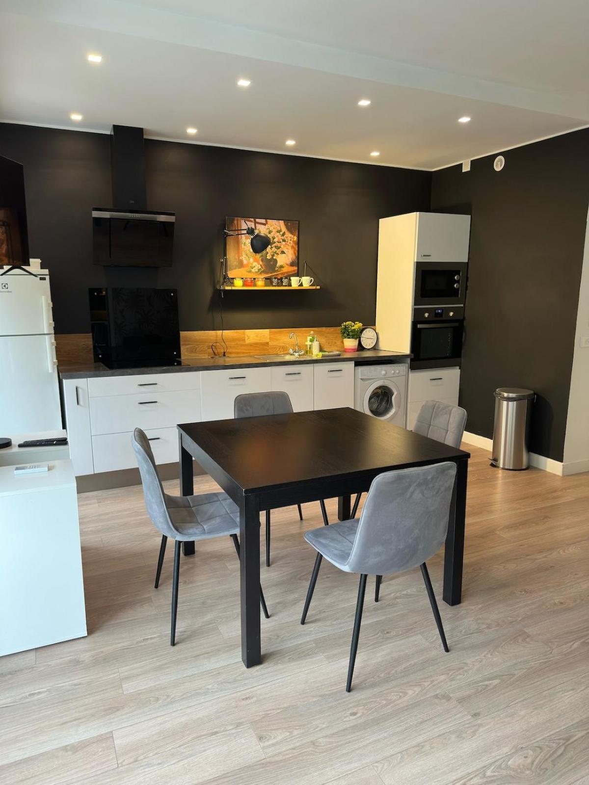 Spacious Riviera Nice