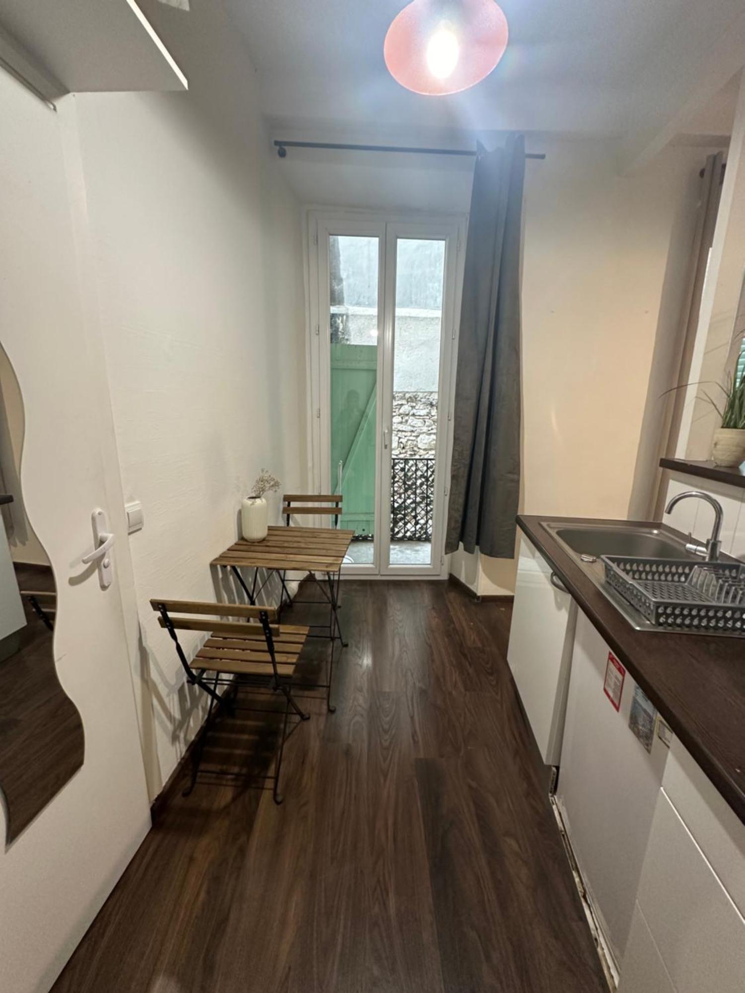 Estudio 20 M2 Apartment