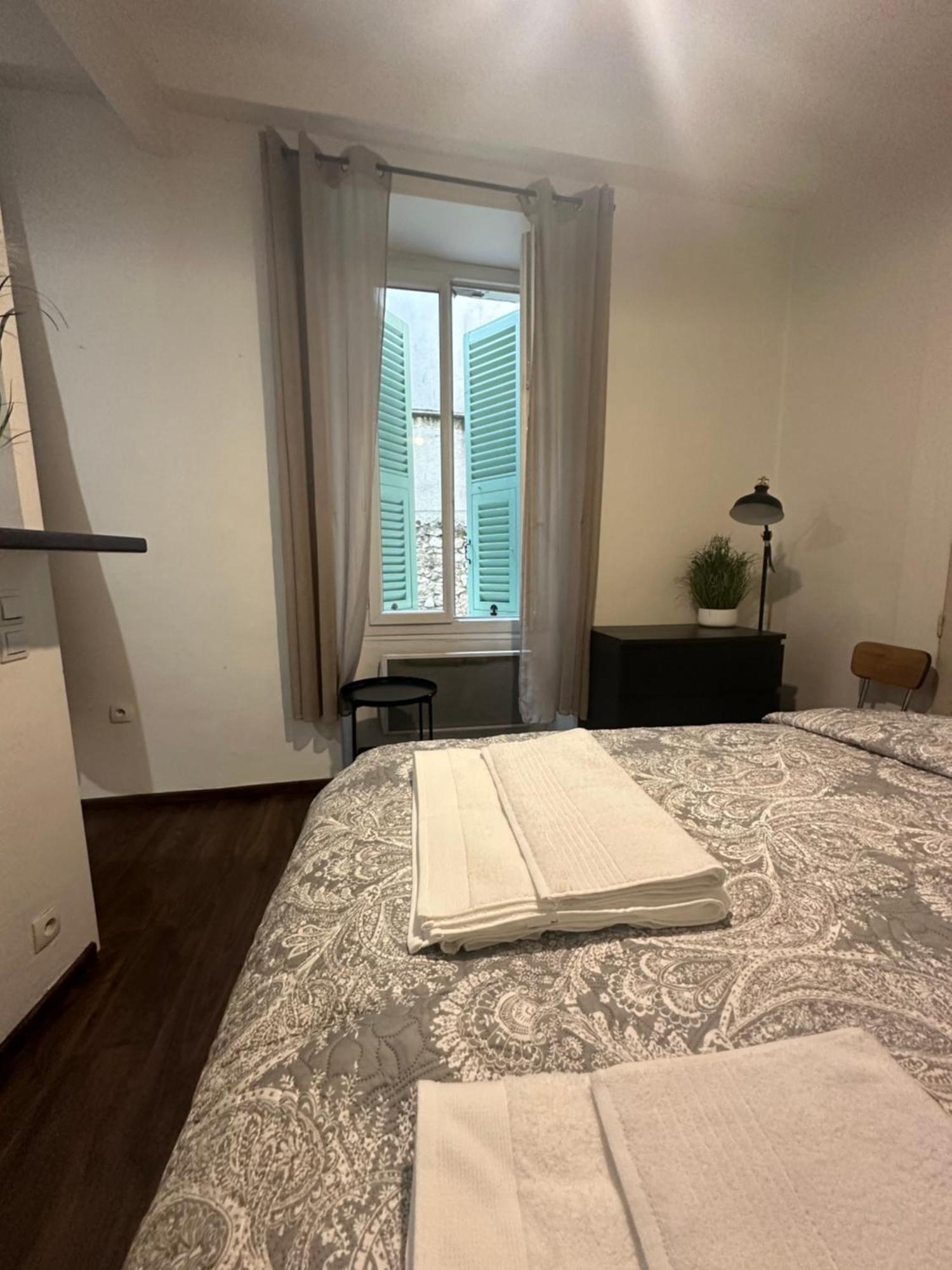 Estudio 20 M2 * Nice