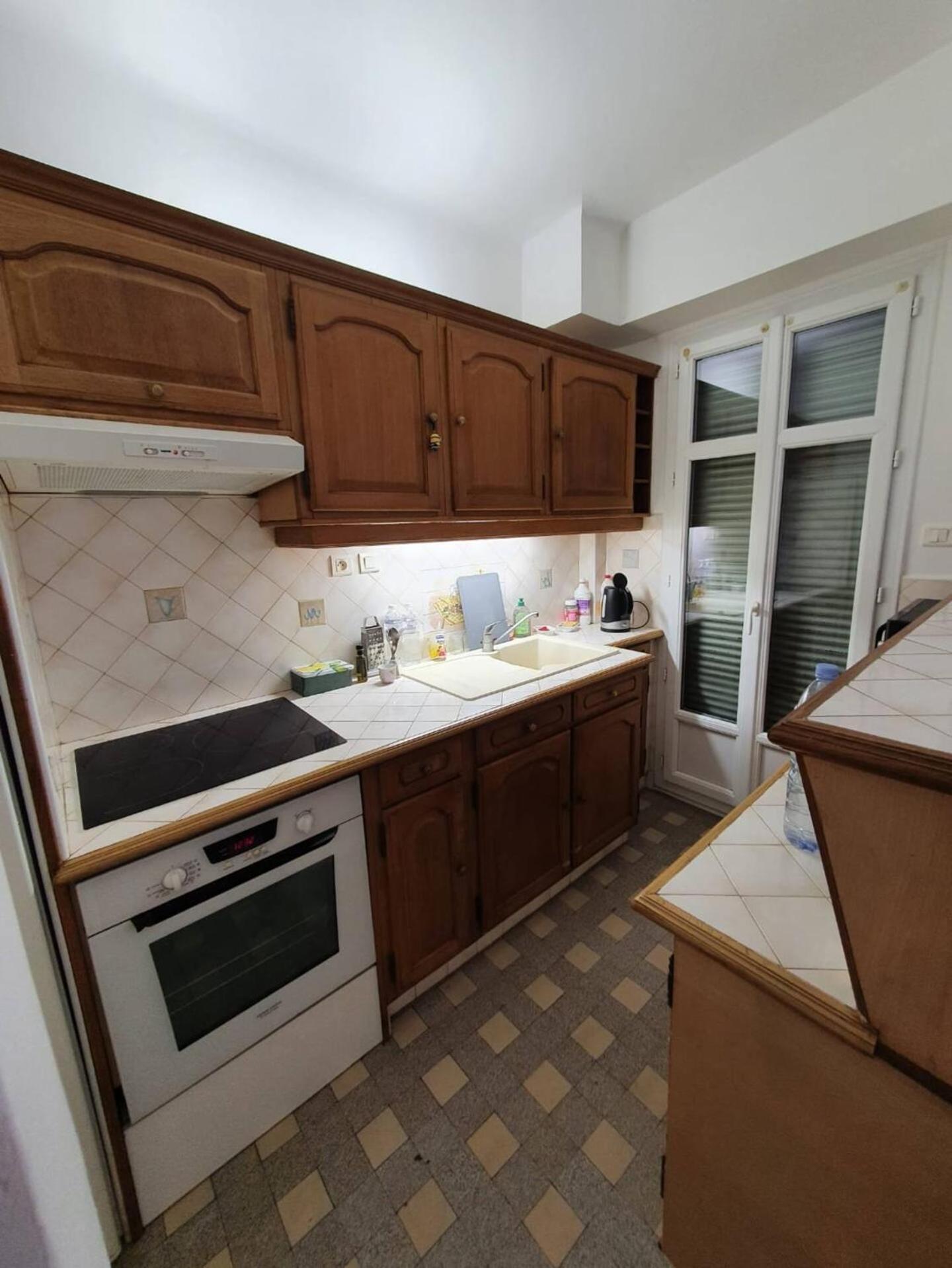 Apartment Charming 50m De La *