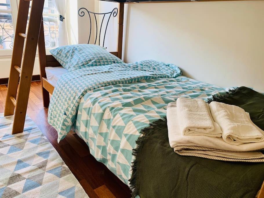 Eugenie Hyper Center 3 2 Bedrooms Nice