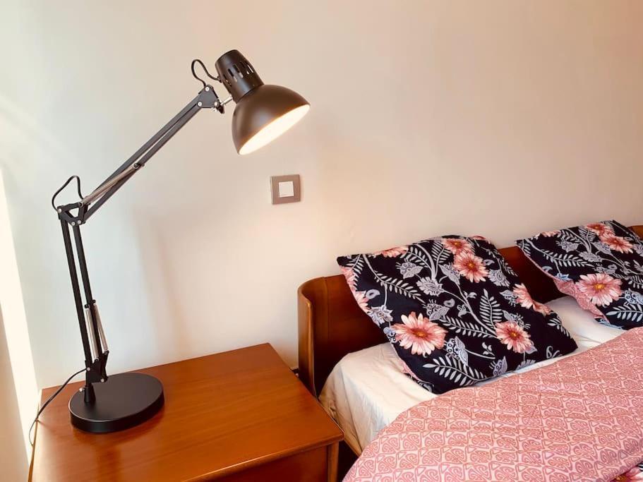 Eugenie Hyper Center 3 2 Bedrooms * Nice