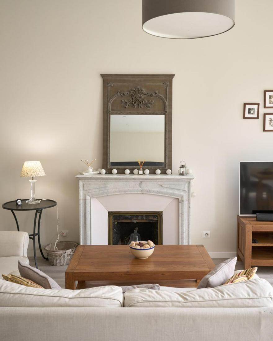 Apartment Sunlight - Gisele - Hyper Central, 1 Bedroom With Large Living