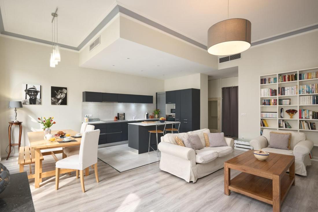 Sunlight - Gisele - Hyper Central, 1 Bedroom With Large Living