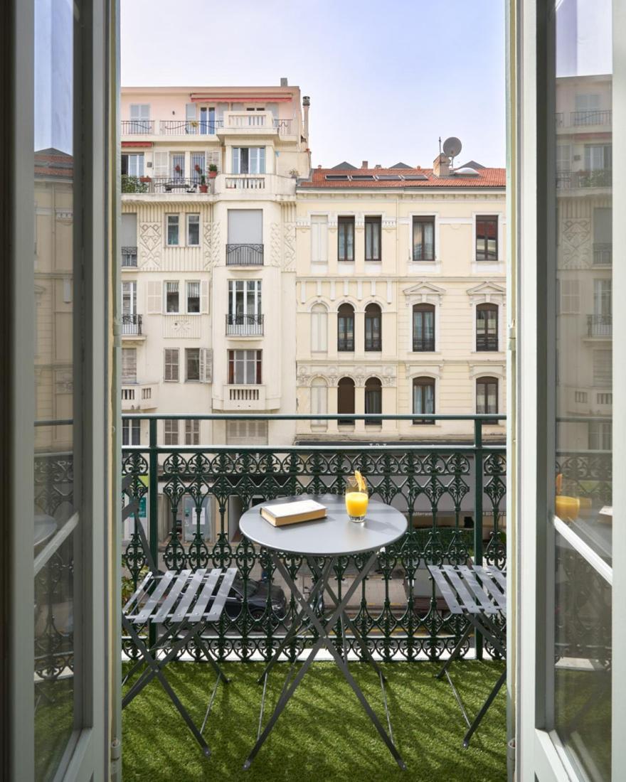 Apartment Sunlight - Gisele - Hyper Central, 1 Bedroom With Large Living *