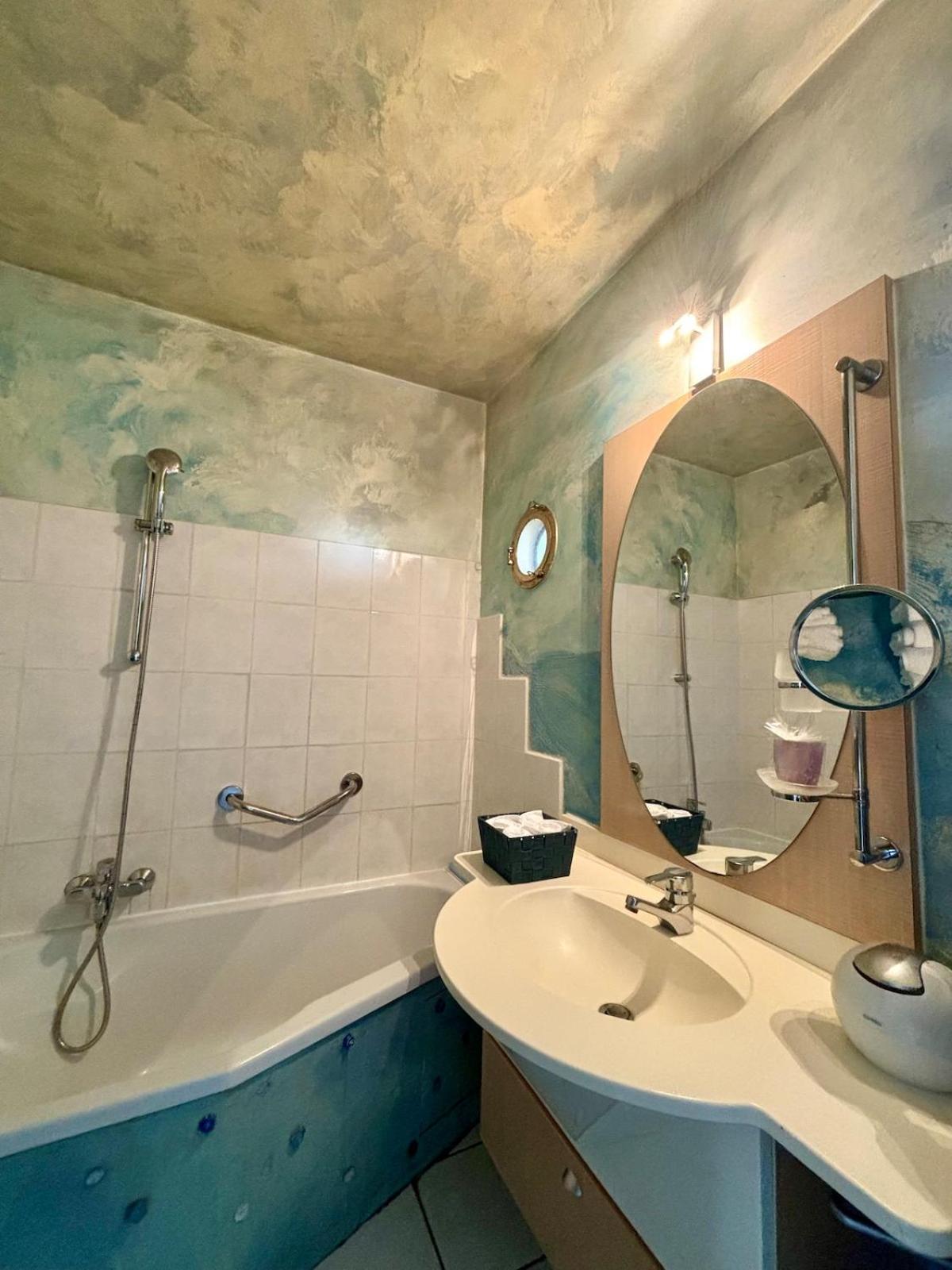 Apartment Stunning Sea Views, Full Sun Exposure