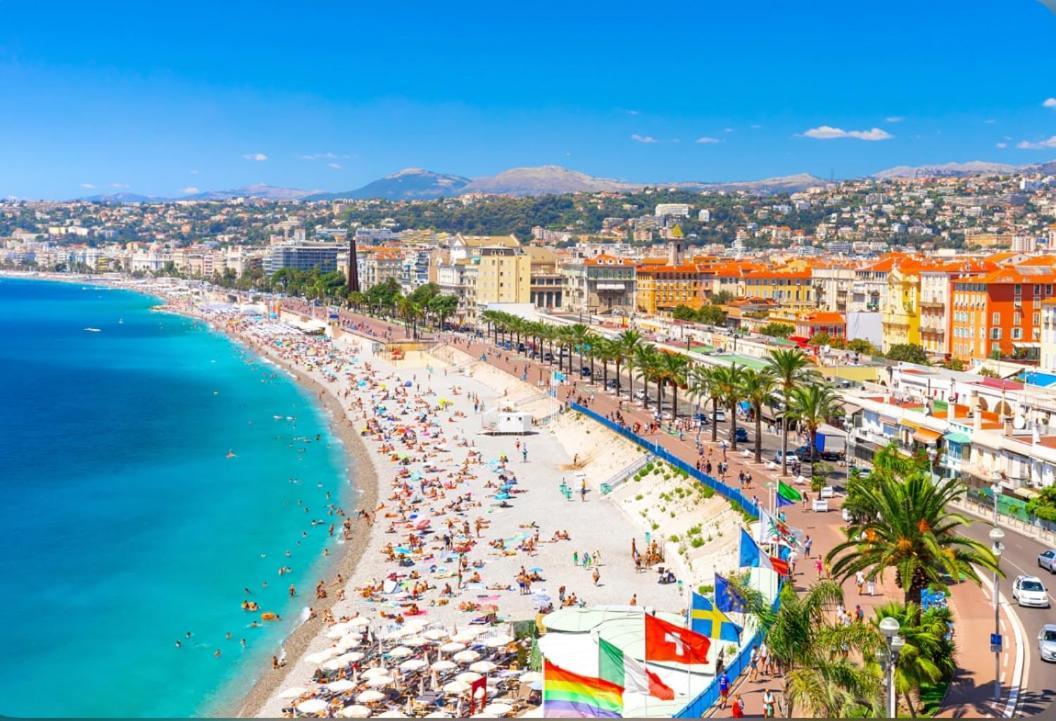 Stunning Sea Views, Full Sun Exposure Apartment Nice