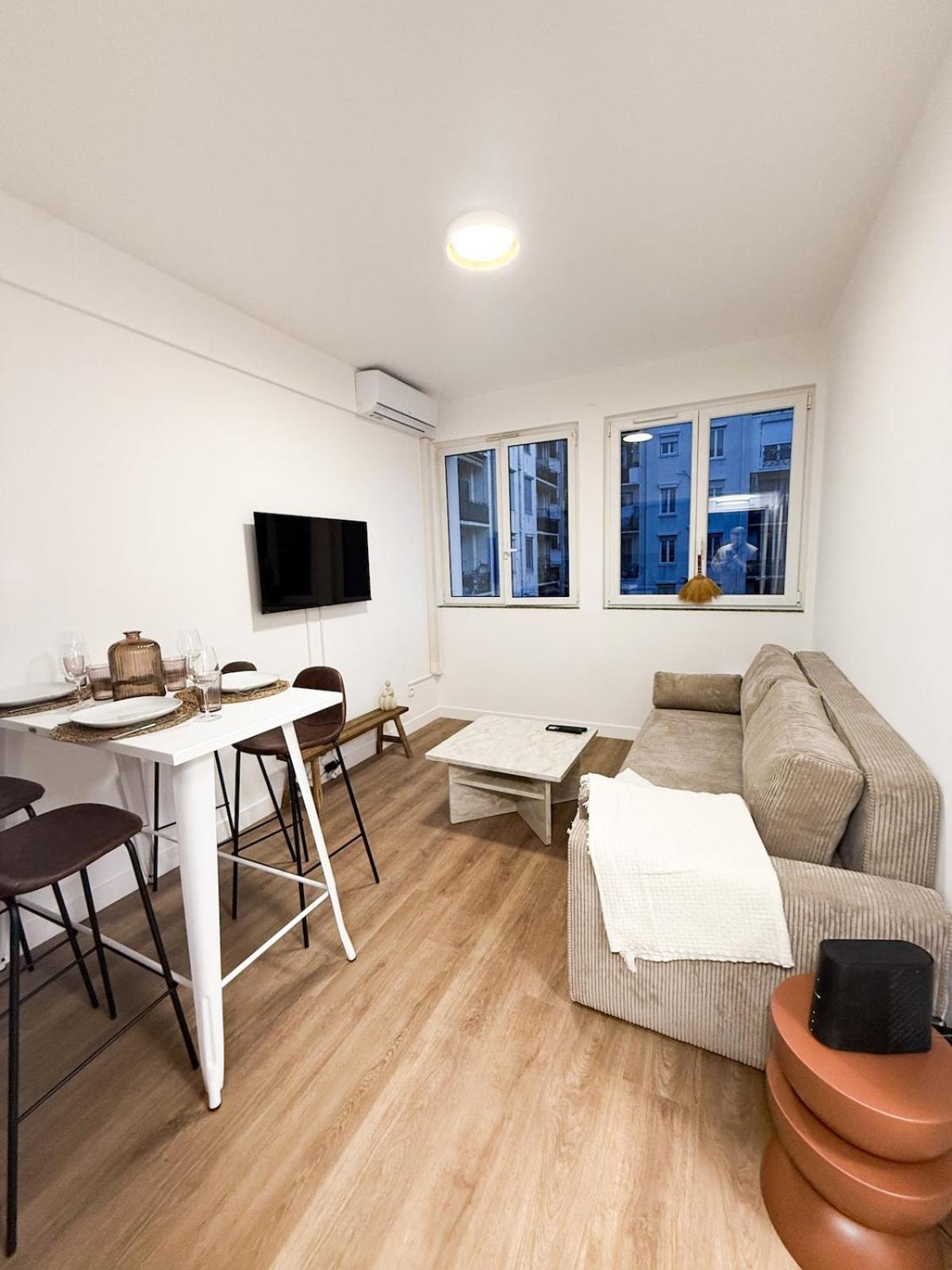 Centre Gare De 4 Personnes Apartment Nice