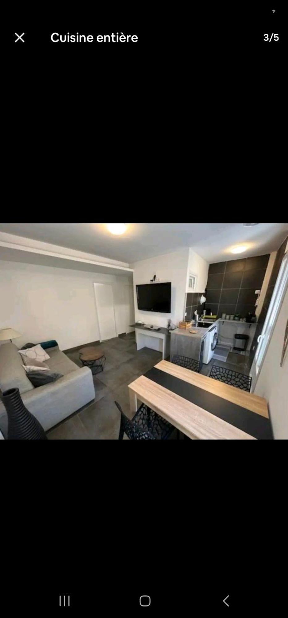 Apartment Centre