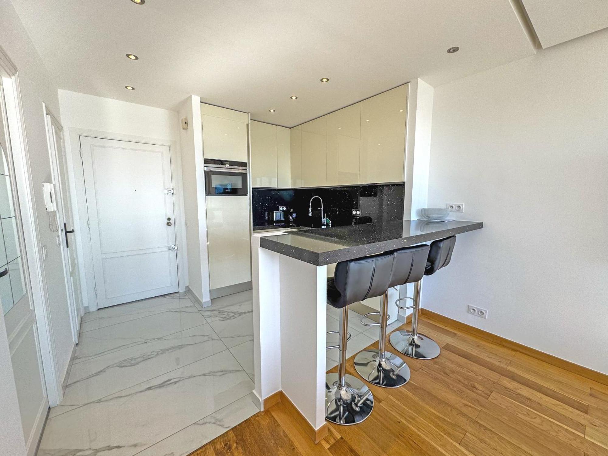 Cariatides - Promenade Apartment Nice