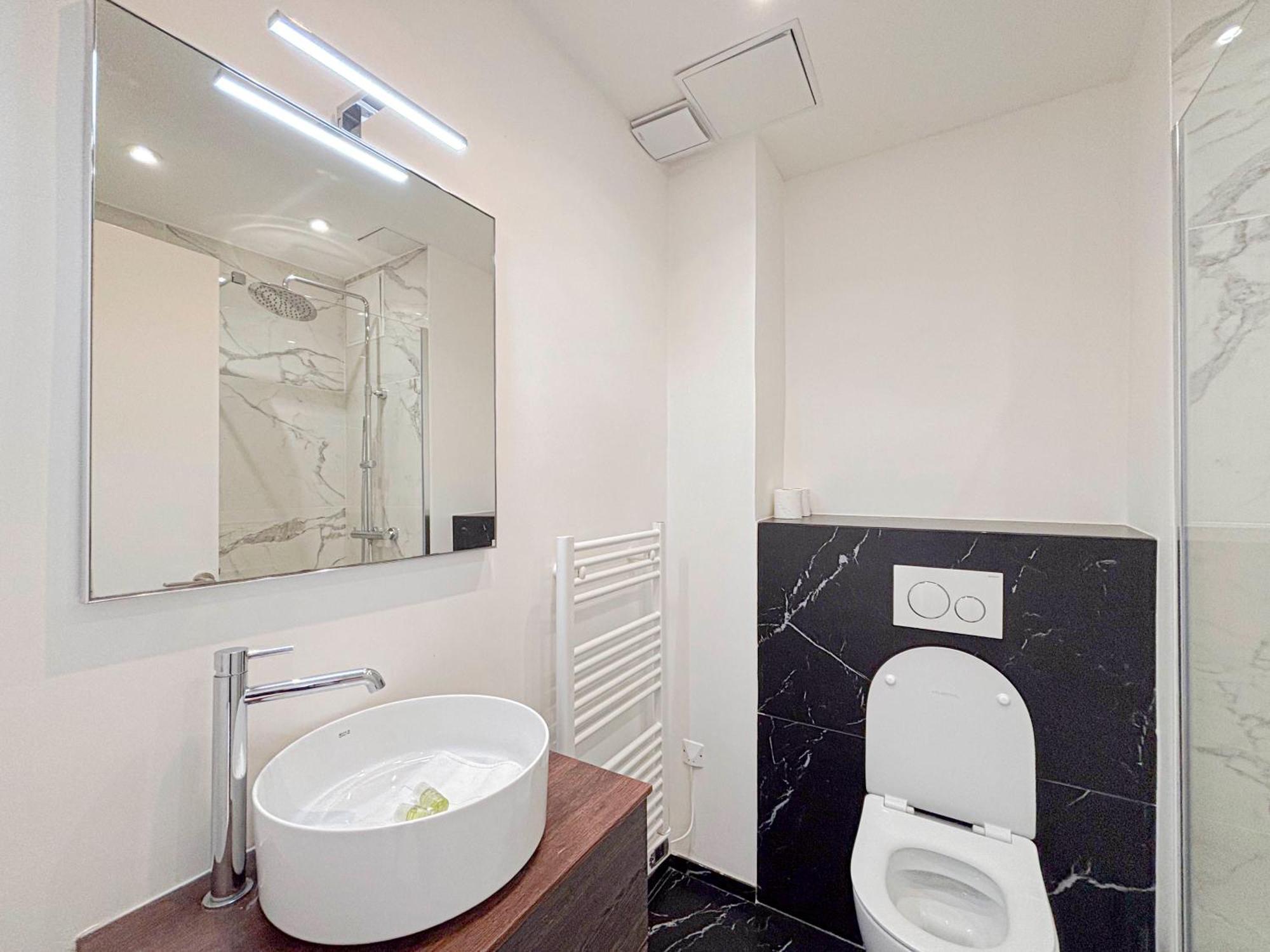 Escapade En Centre De - Wifi, Ac, 2pers Apartamento Nice