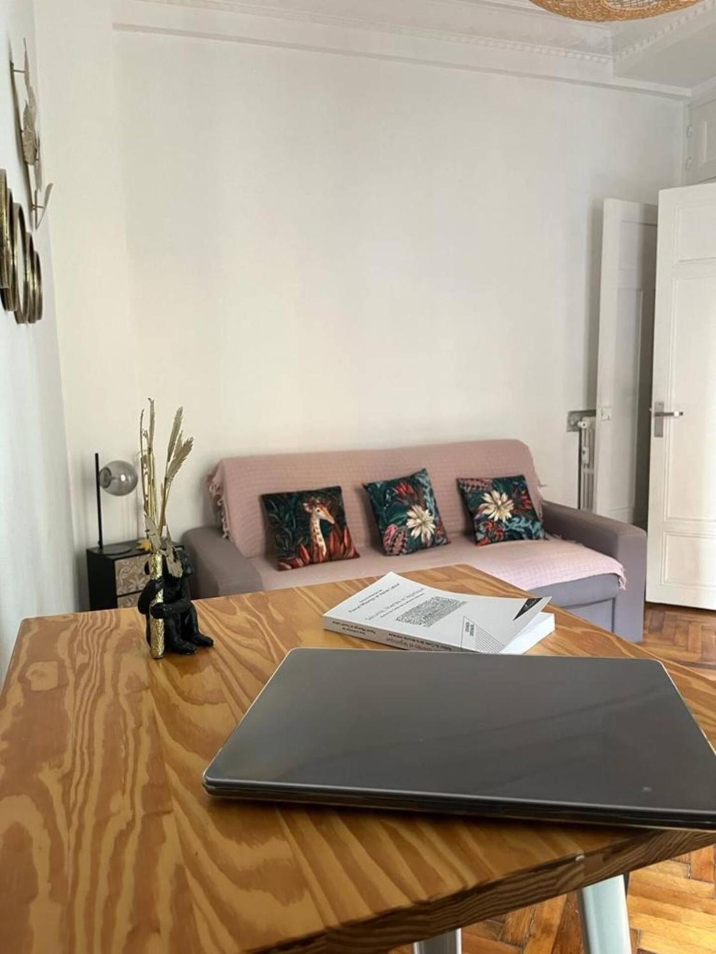 Apartment Ideally Located Center Nice