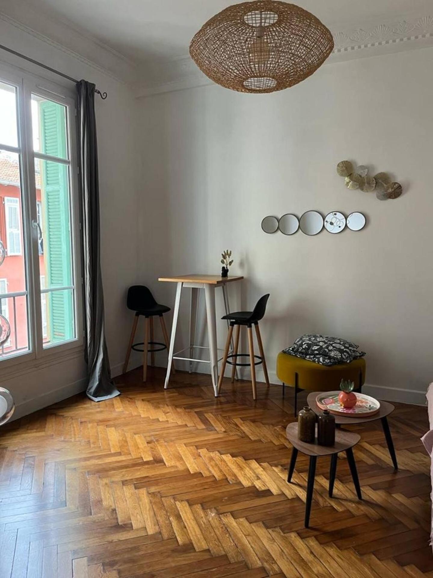 Apartment Ideally Located Center