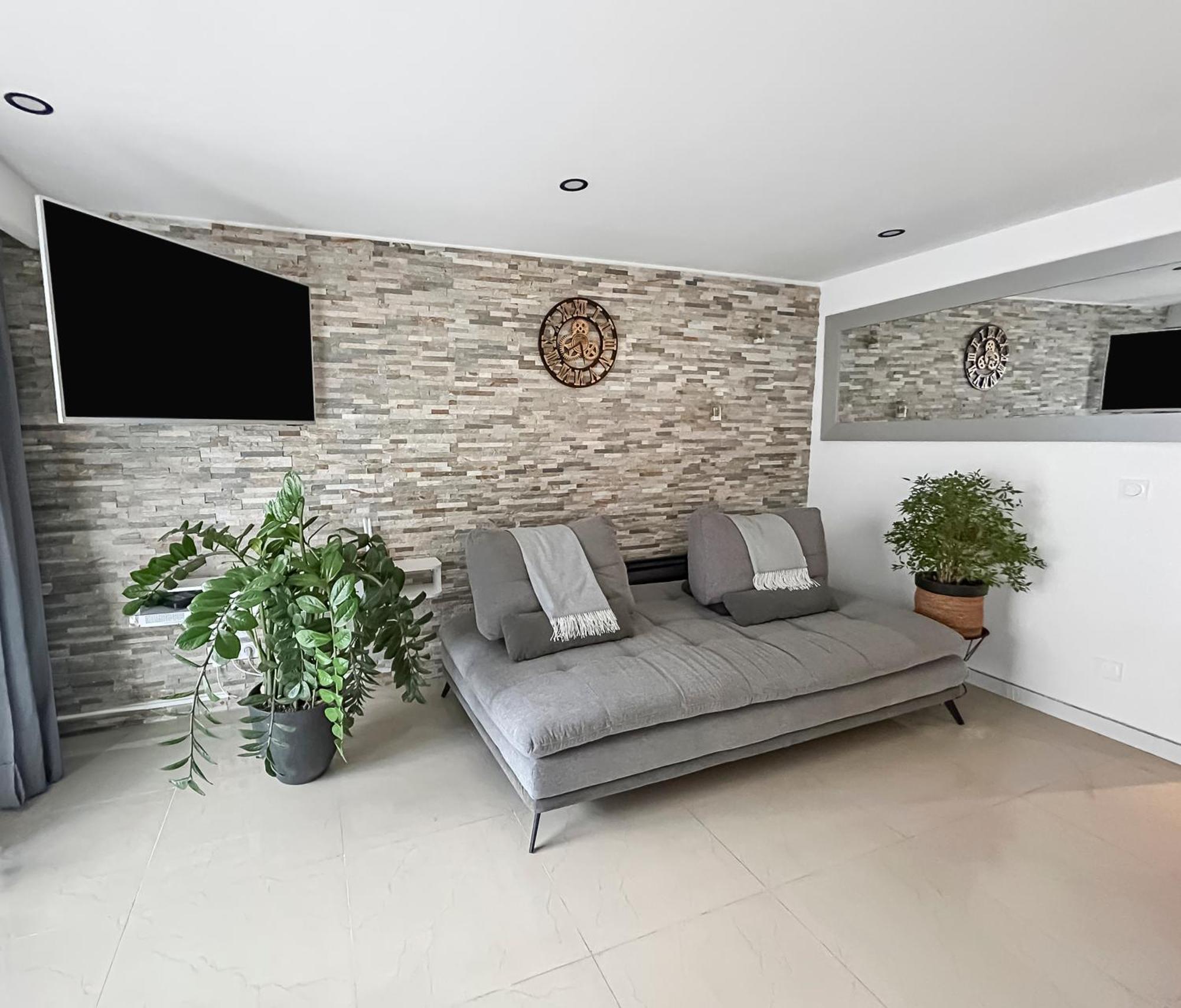 Apartment Escapade A - T2 Cosy, Clim & Balcon *