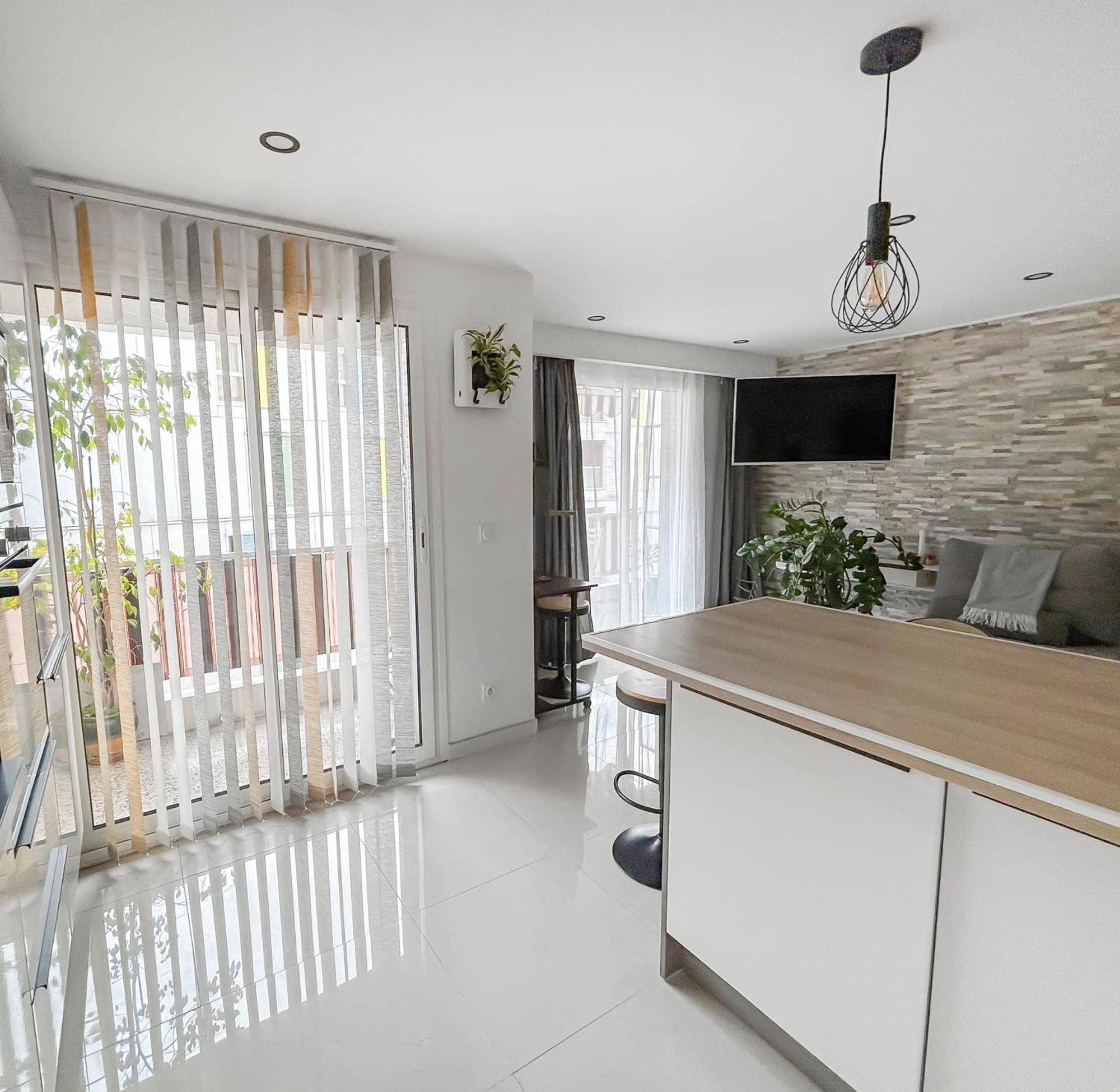 Escapade A - T2 Cosy, Clim & Balcon * Nice
