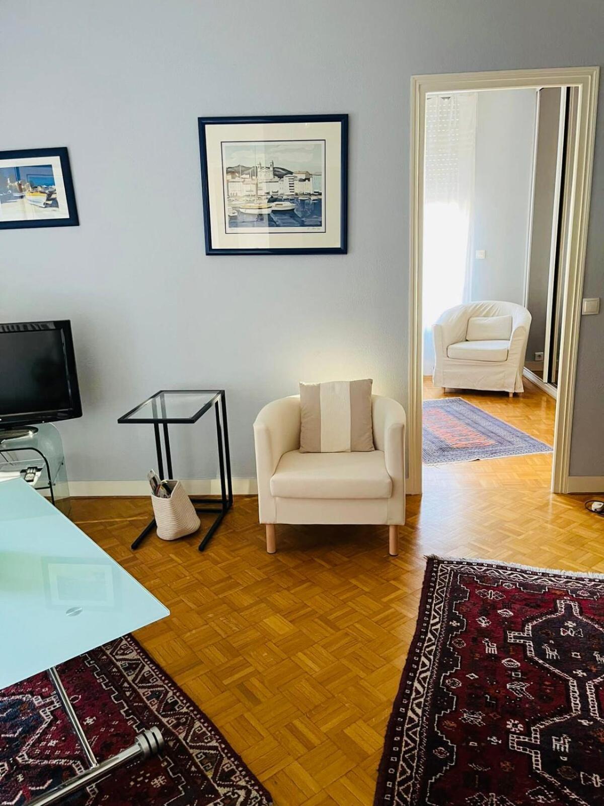Apartment Pleasant With Balcony *