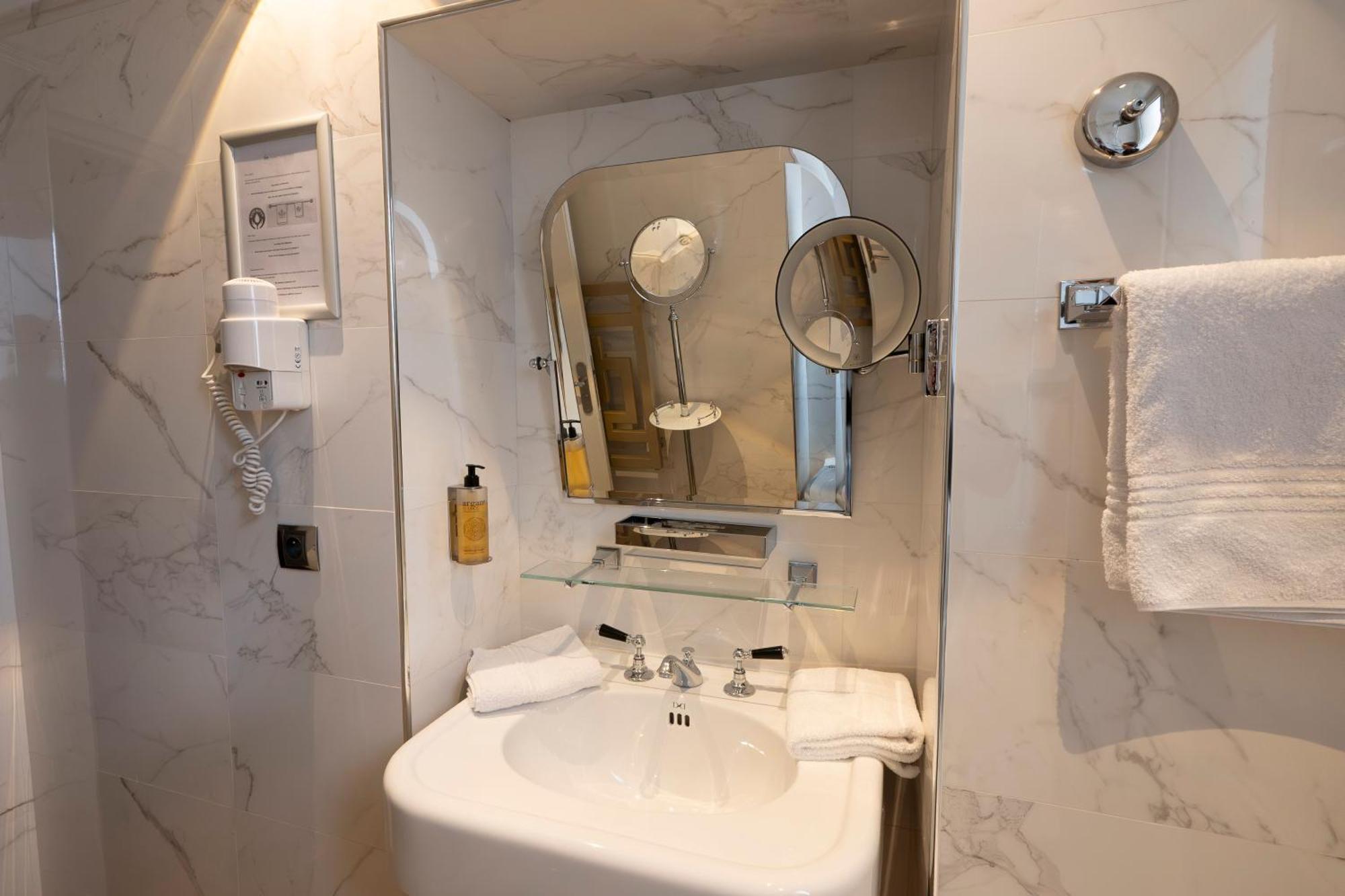 Le Meurice 3*
