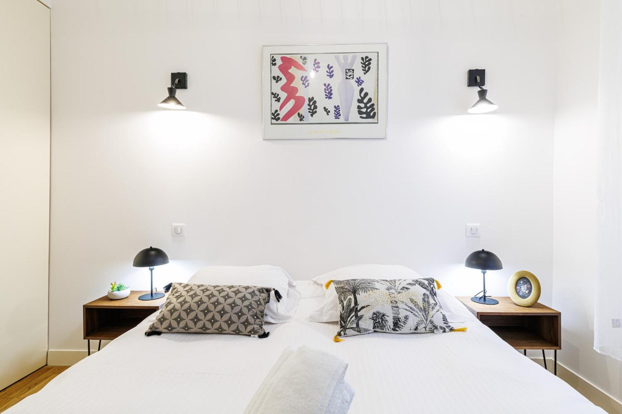 Apartment Chic & Cozy 2 Bdr Heart Of The Old Town Nice