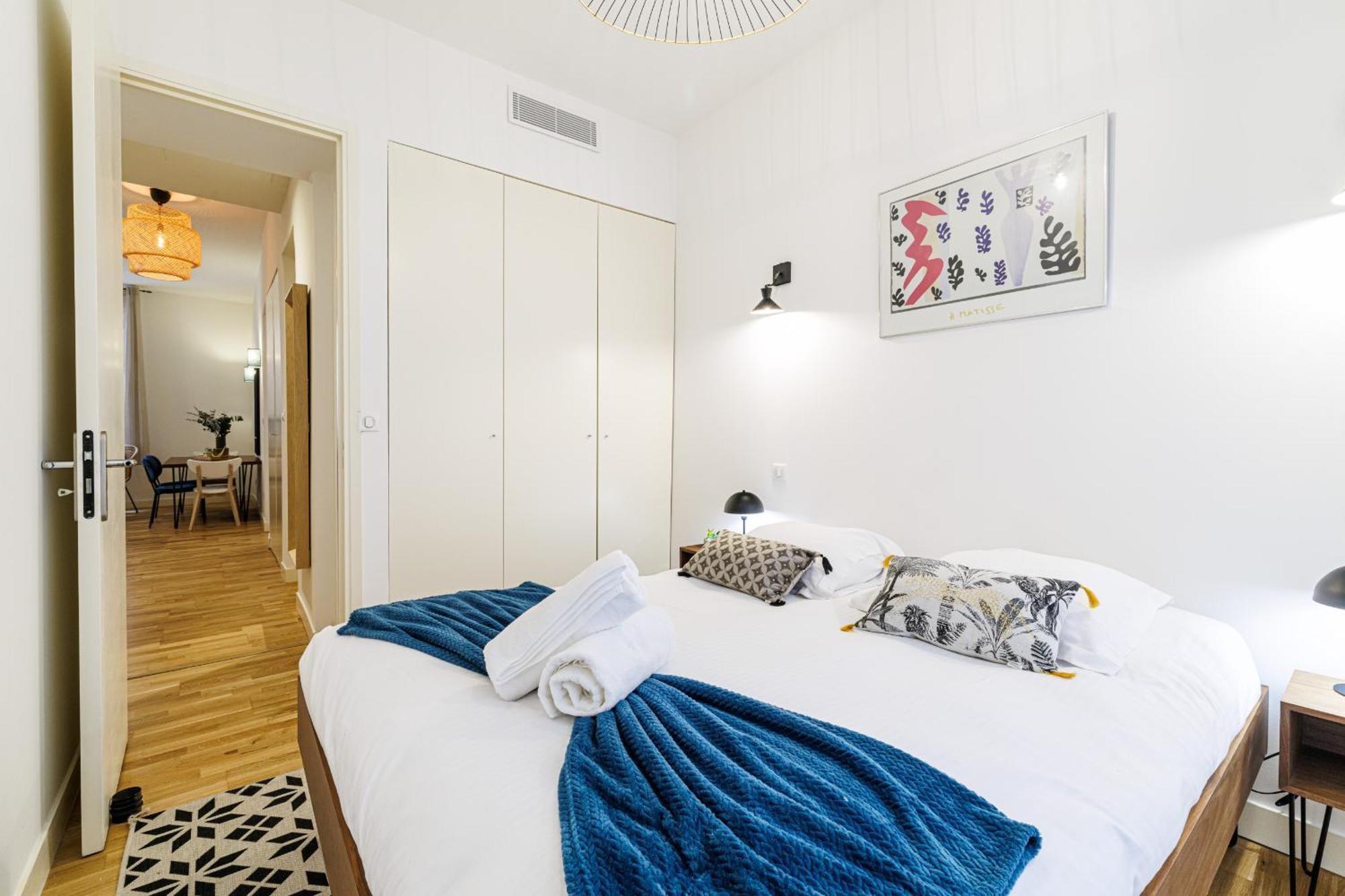 Chic & Cozy 2 Bdr Heart Of The Old Town Nice