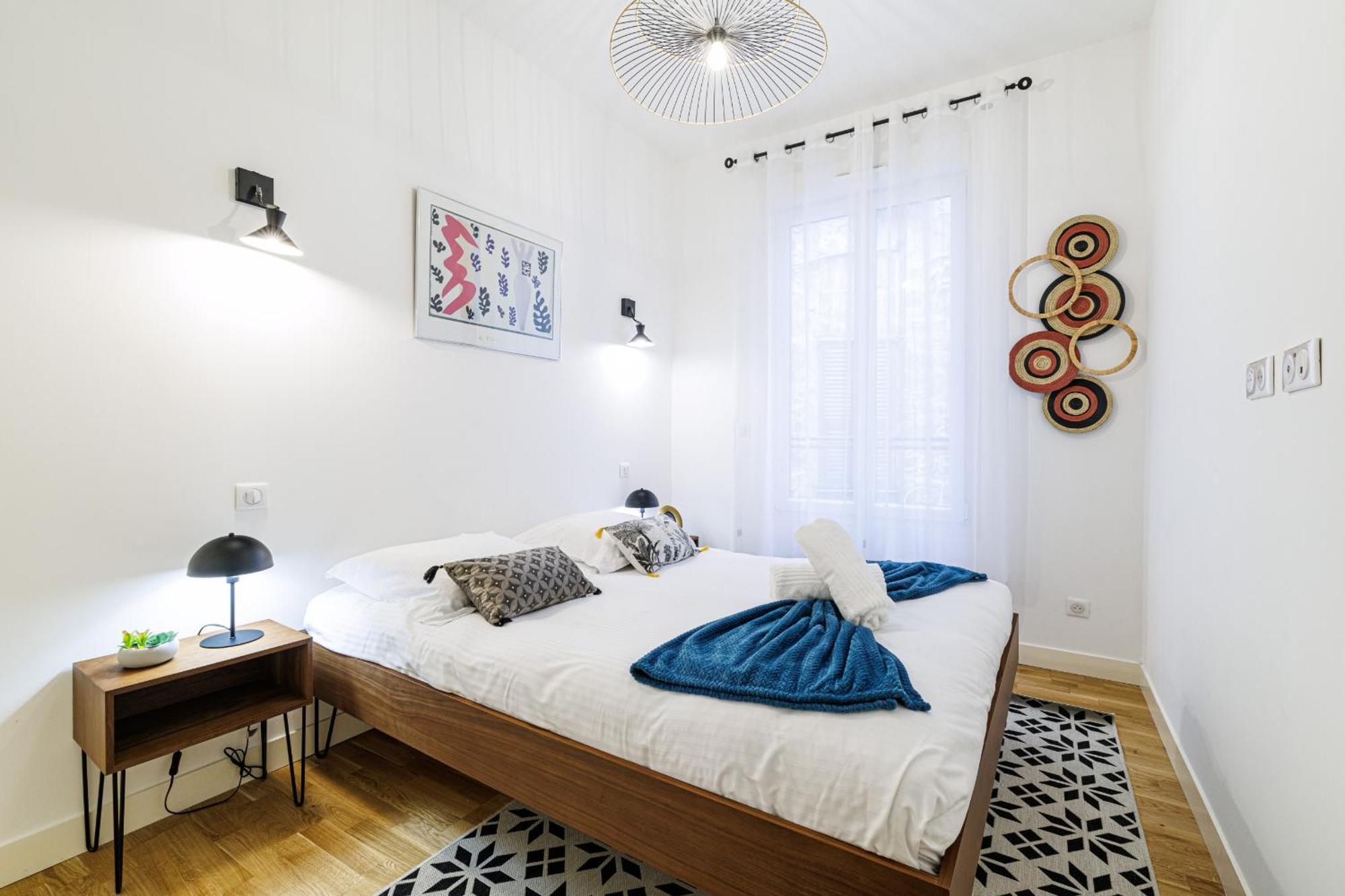 Chic & Cozy 2 Bdr Heart Of The Old Town * Nice