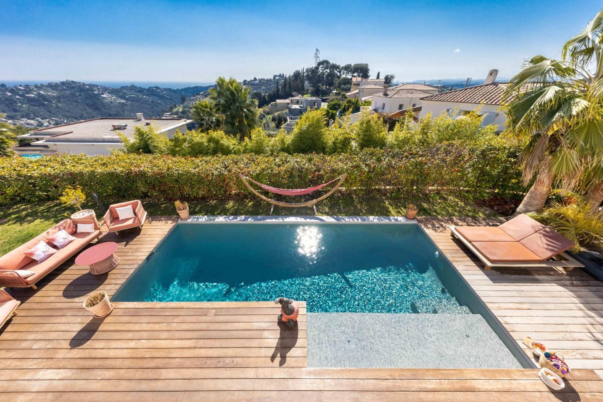 Private With Garden Pool And Sea View