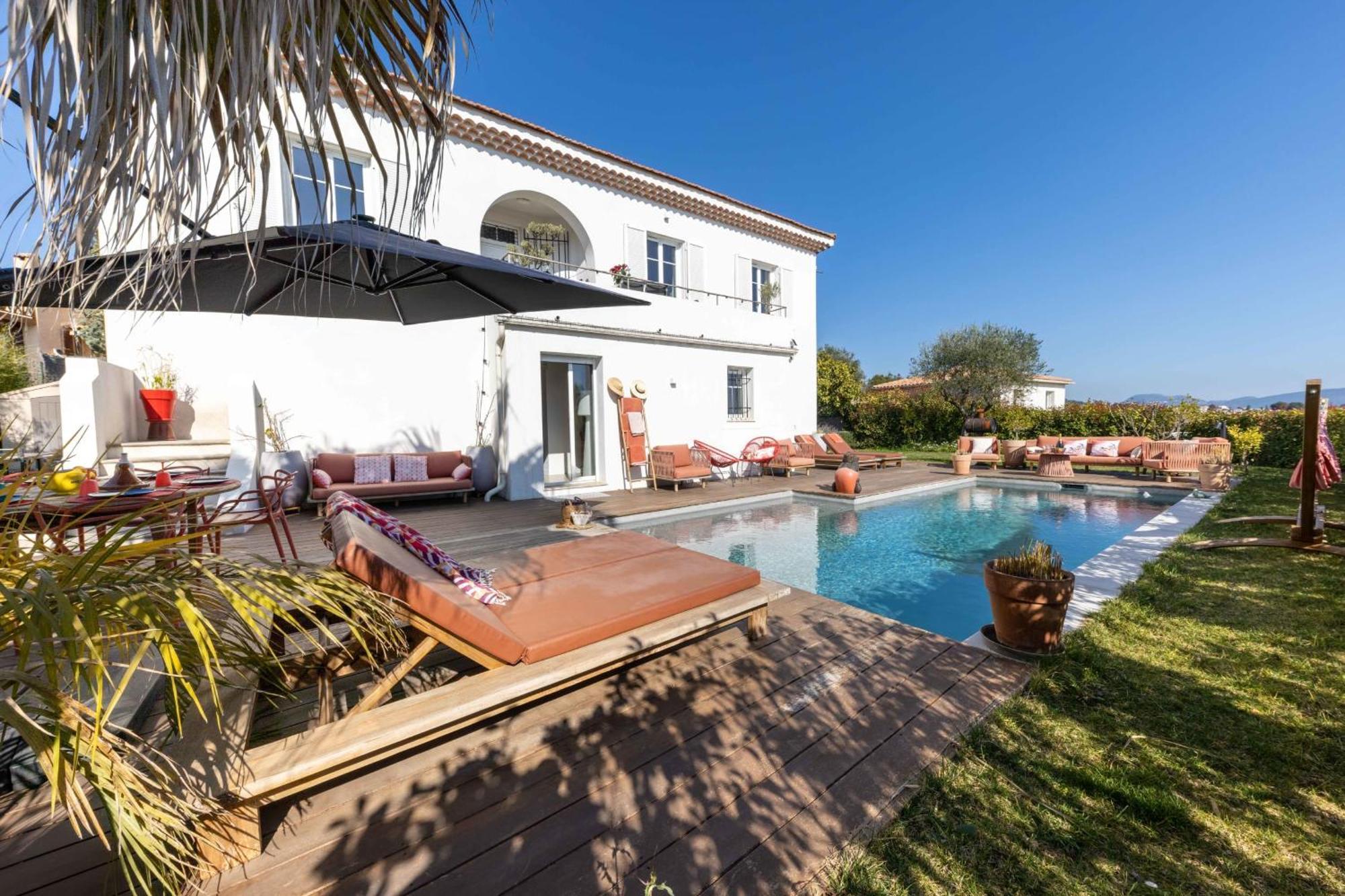 Holiday home Private With Garden Pool And Sea View *