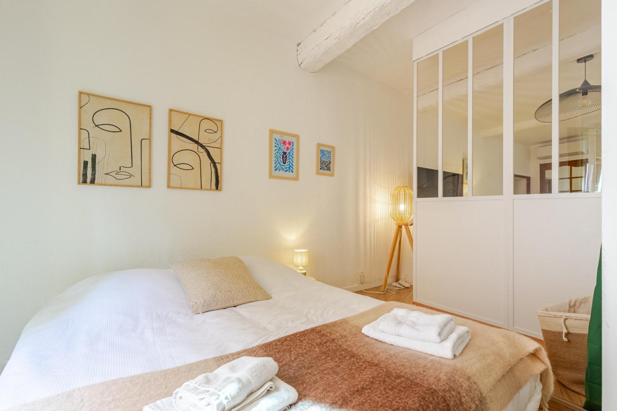 Cocon Et Paisible Au Coeur Du Vieux Apartment