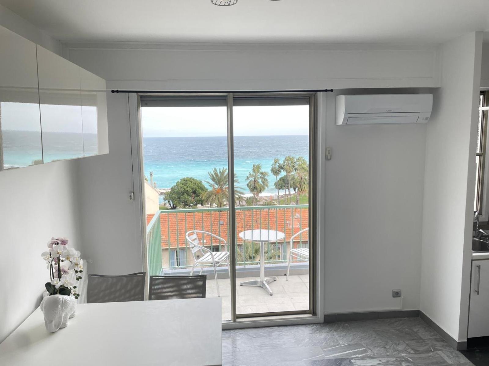 En Face De La Avec Vue Fantastique ! Apartment *