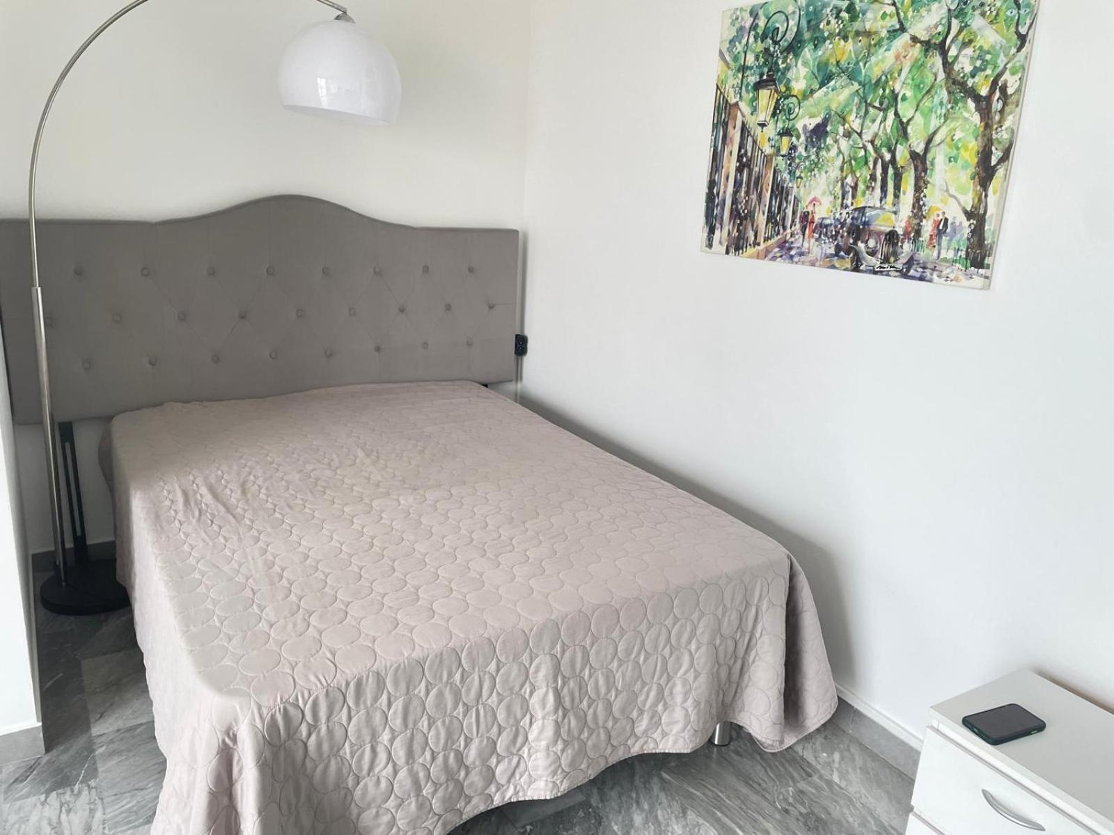 En Face De La Avec Vue Fantastique ! Nice