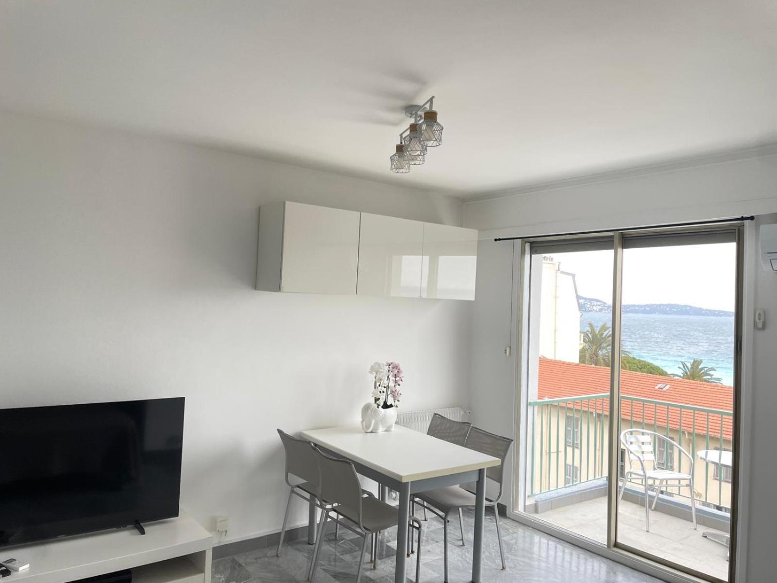 En Face De La Avec Vue Fantastique ! Apartment *