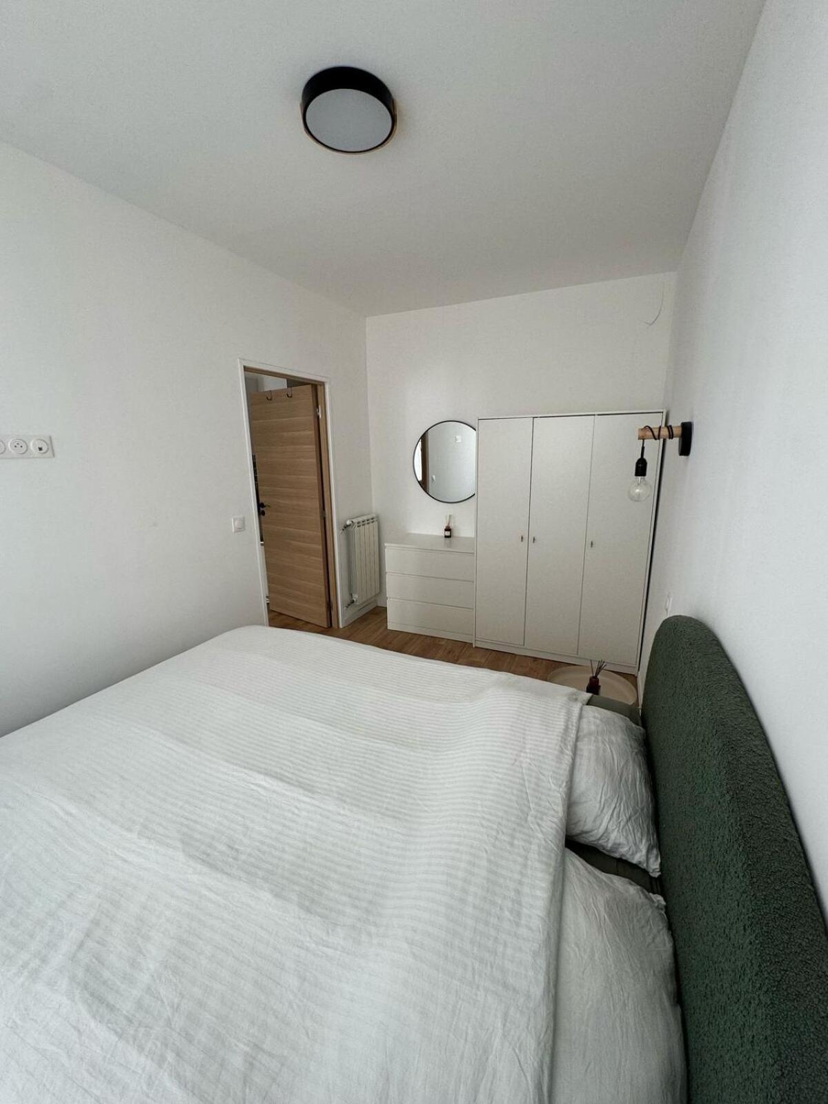 Charming 2p Center For 4 Apartment
