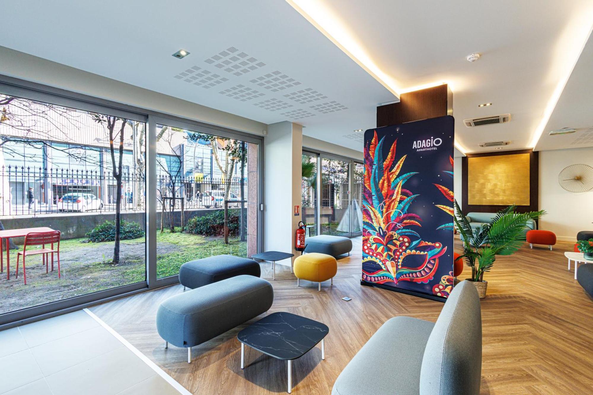 Adagio Centre Aparthotel 3*
