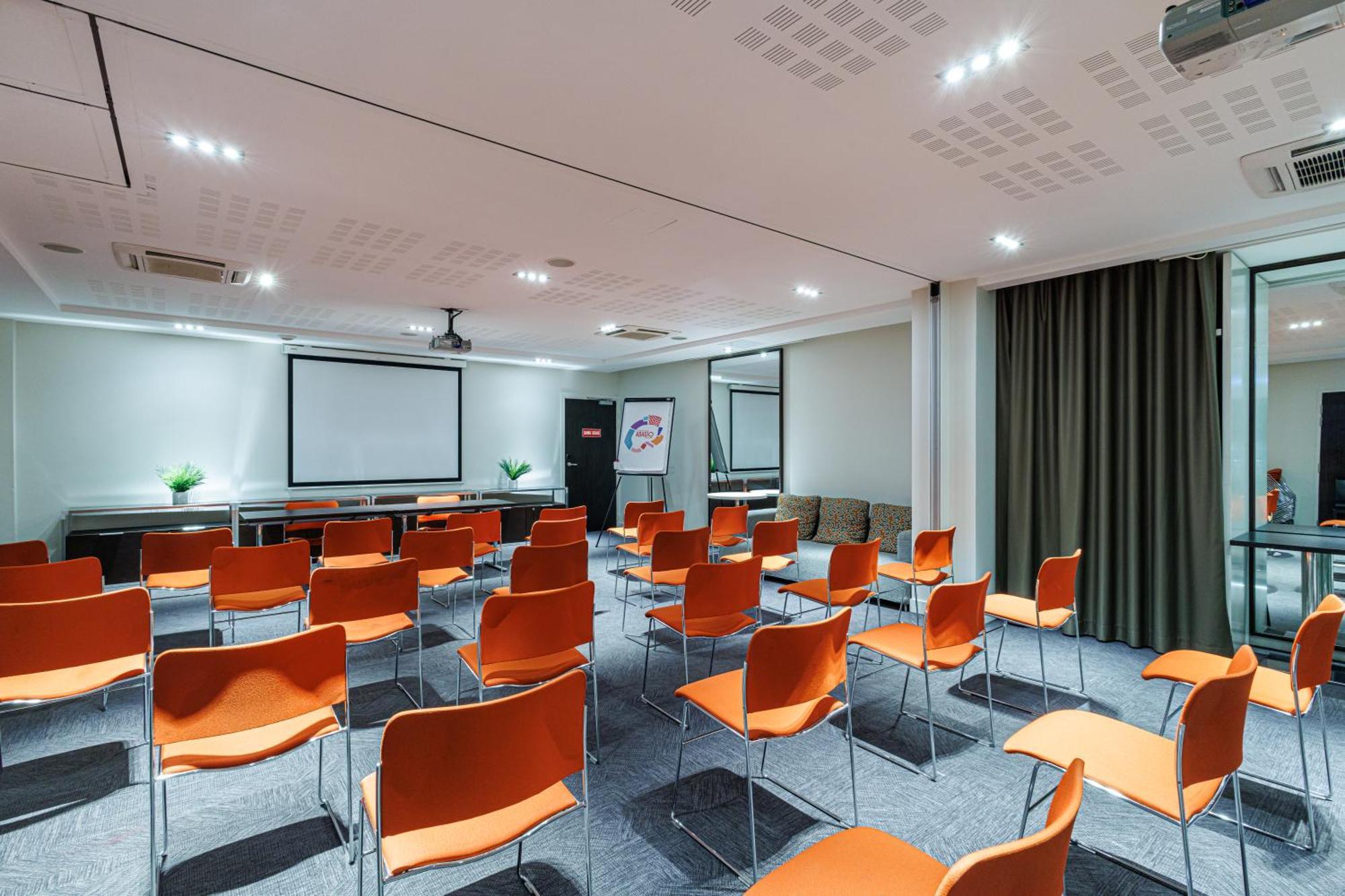 Adagio Centre Aparthotel