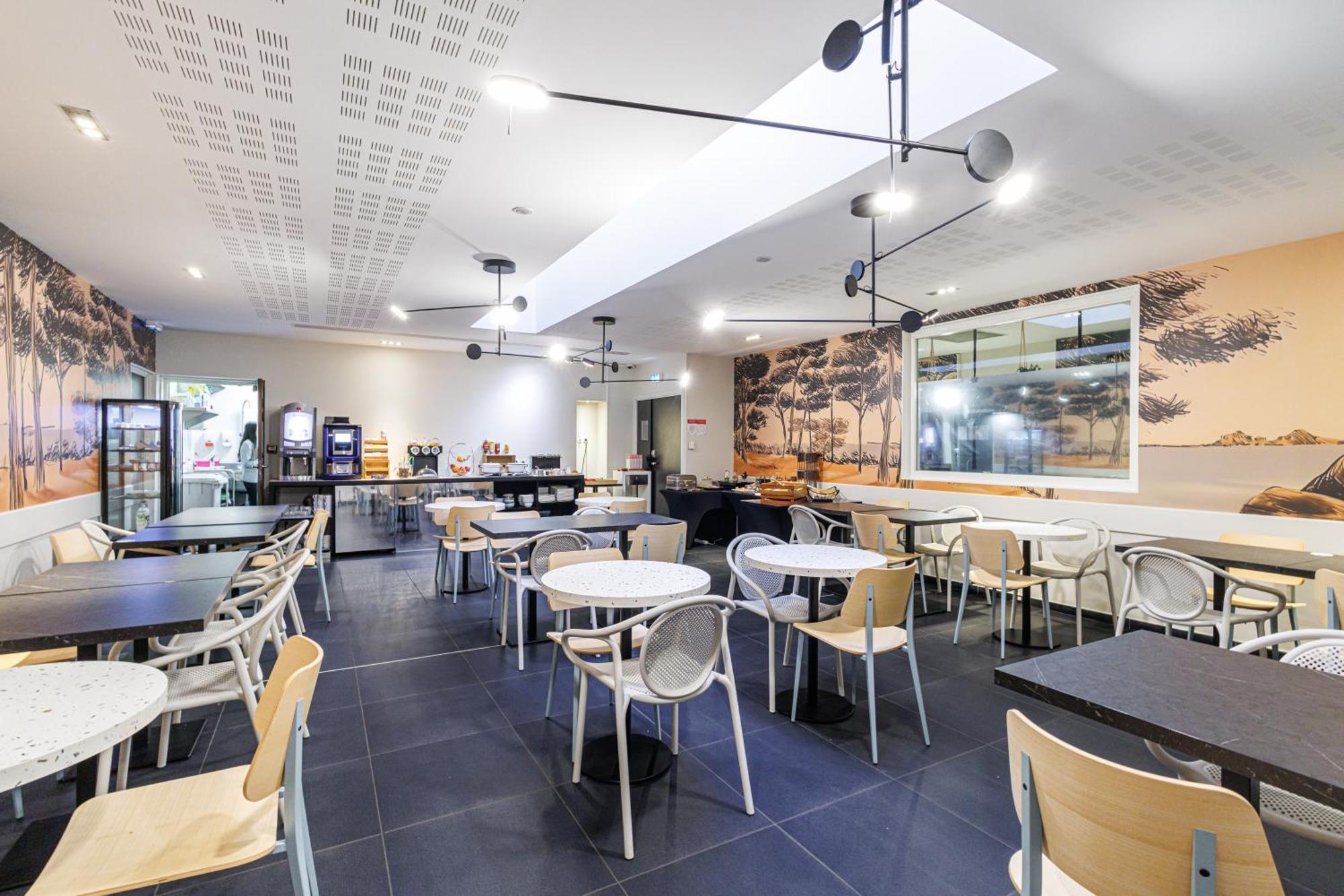 Adagio Centre Aparthotel 3*