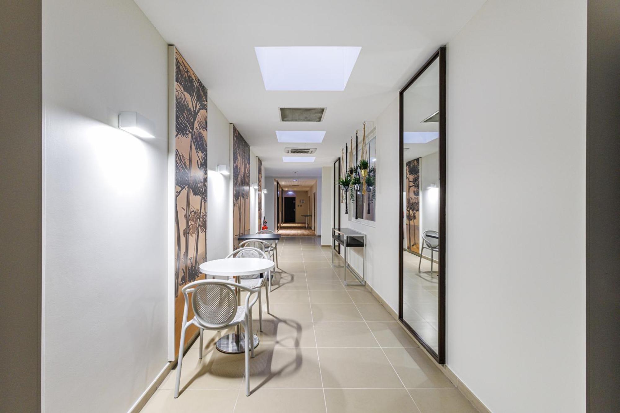 Adagio Centre