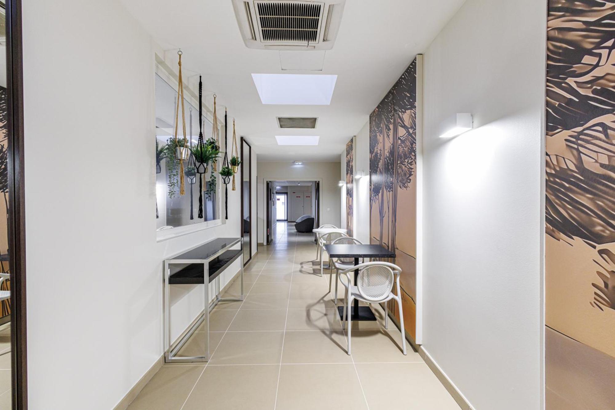 Adagio Centre 3*